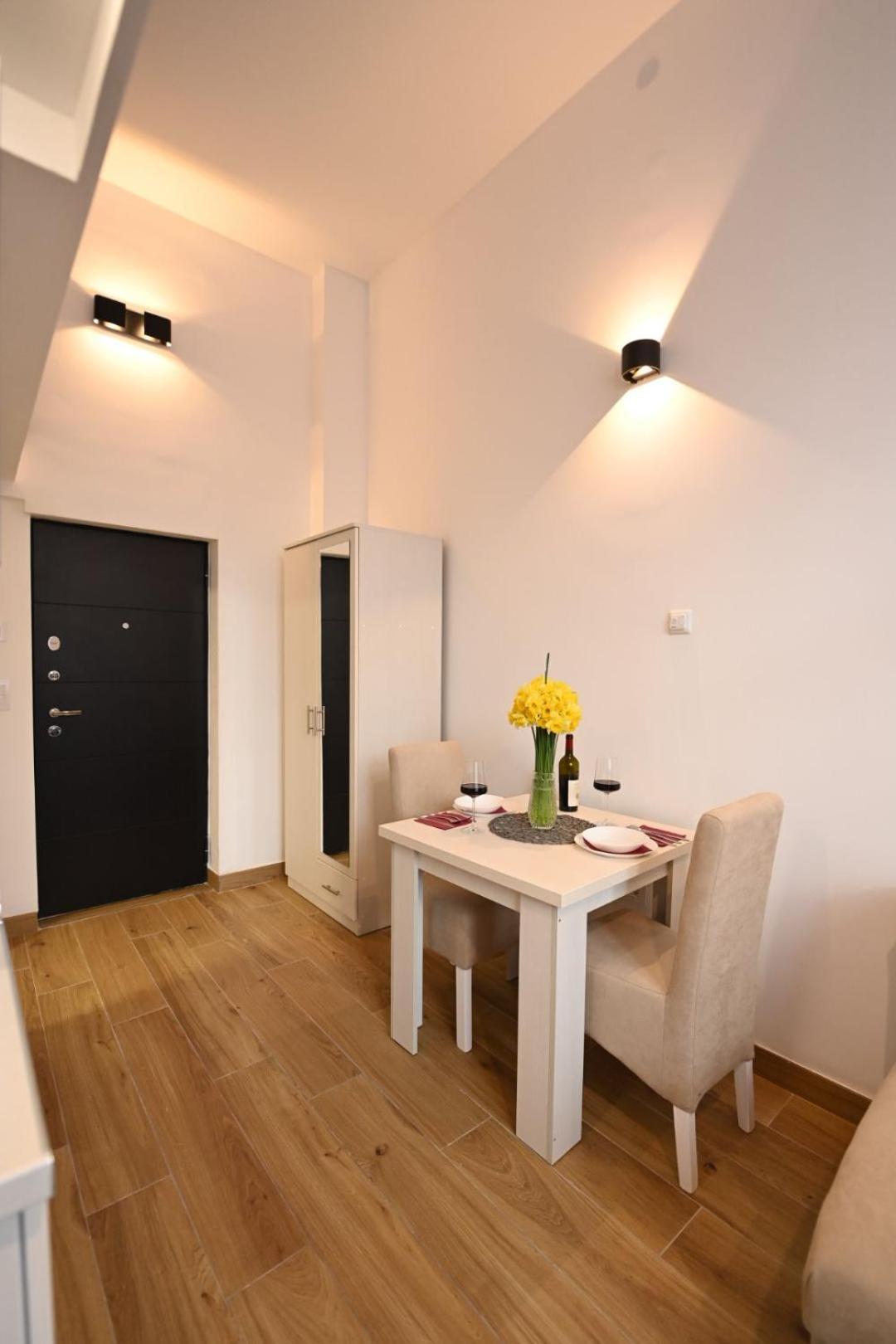 Bel Galleries Sajmiste Room photo